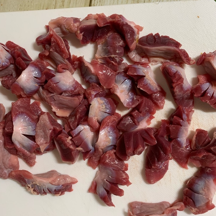 食べやすく火の通りがわかりやすい砂肝の切り方 レシピ 作り方 By おこさらまんち 楽天レシピ 食べやすく火の通りがわかりやすい砂肝の切り方 レシピ 作り方 By おこさらまんち 楽天レシピ